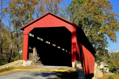 Goodville, Pennsylvania: Pool Forge Covered Bridge