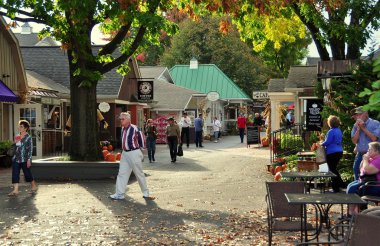 Intercourse, Pennsylvania:  Kitchen Kettle Village