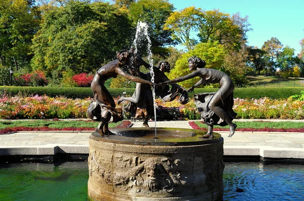 Ciudad de Nueva York: Tres Musas: Fuente en Central Park —  Fotos de Stock