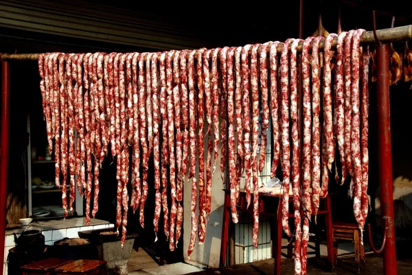 Jiu Chi Town,China: Sausages Hanging Outside to Cure — Stock Photo, Image