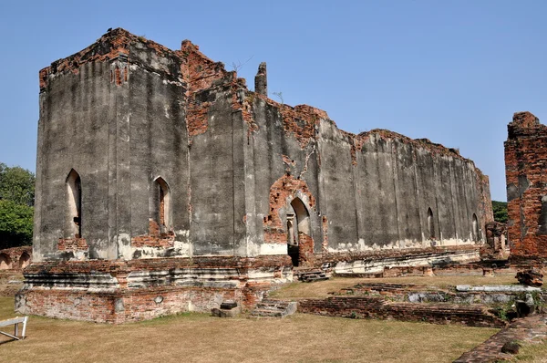 Lopburi Thajsko: Ruiny chrámu Wat Mahathat — Stock fotografie