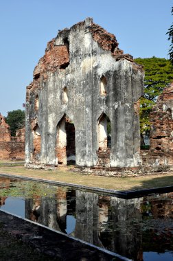 Lopburi, Tayland: Ambar Harabeleri, Kraliyet Wat