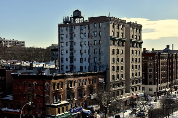 Ciudad de Nueva York: Brownstones y edificios de apartamentos en Broadway —  Fotos de Stock