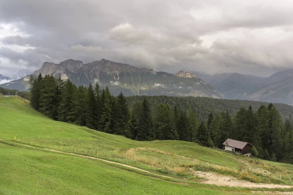Landschaft Und Häuser Vigo Fassa Trentino Südtirol Italien — Stockfoto
