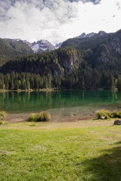 Záblesky Detaily Tovel Lake Trentino Alto Adige Itálii — Stock fotografie