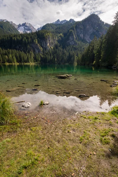 Záblesky Detaily Tovel Lake Trentino Alto Adige Itálii — Stock fotografie