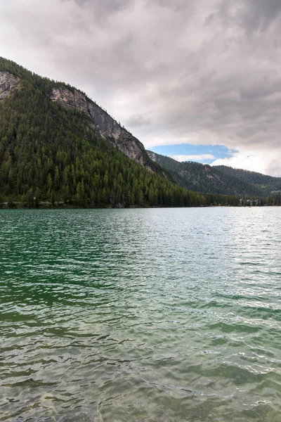 Talya Daki Trentino Alto Adige Deki Braies Gölü Ilişkin Görüntüler — Stok fotoğraf