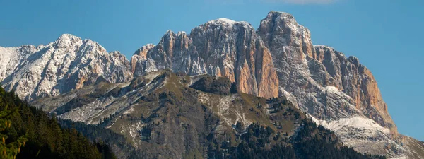 Góry Krajobraz Jeziorze Braies Trentino Alto Adige Włoszech — Zdjęcie stockowe