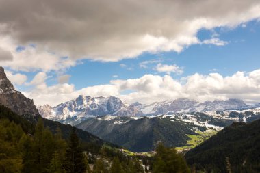 İtalya 'da Trentino Alto Adige' de Sella Geçidi Panorama
