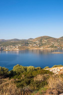 Yunanistan 'ın Keratea kentindeki Daskalio körfezinde deniz manzaralı Panorama