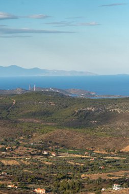 Yunanistan 'da gün batımında Keratea tepelerinden deniz manzarası