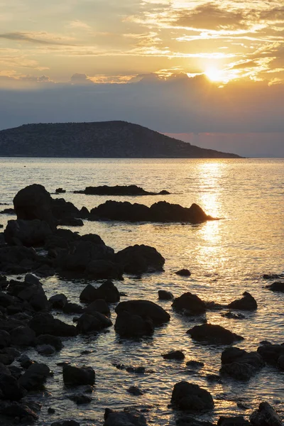 アテネのアナビソスビーチの夕日 — ストック写真