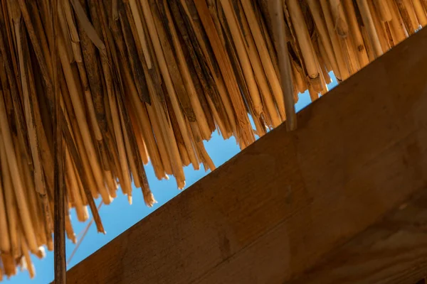 Stroparasols Het Strand Van Puta Zeza Athene Griekenland — Stockfoto