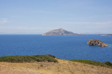 Yunanistan 'da gün batımında Keratea tepelerinden deniz manzarası