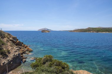 Yunanistan 'da gün batımında Keratea tepelerinden deniz manzarası