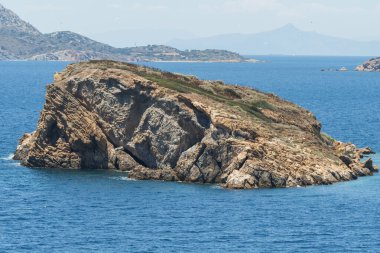 Yunanistan 'da gün batımında Keratea tepelerinden deniz manzarası