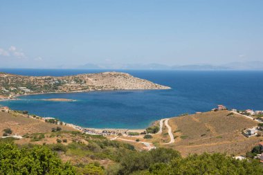 Yunanistan 'ın Keratea kentindeki Daskalio körfezinde deniz manzaralı Panorama