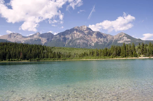 Reflexiones Sobre Lago Patricia Jasper Canadá — Foto de Stock
