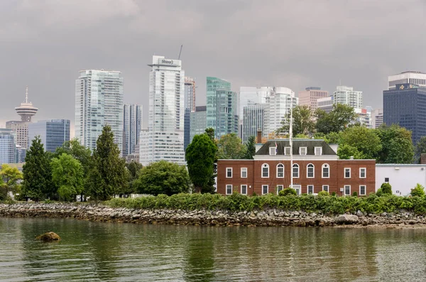 Glasgebäude Und Wolkenkratzer Vancouver Kanada — Stockfoto