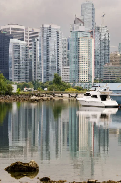Glasgebäude Und Wolkenkratzer Vancouver Kanada — Stockfoto