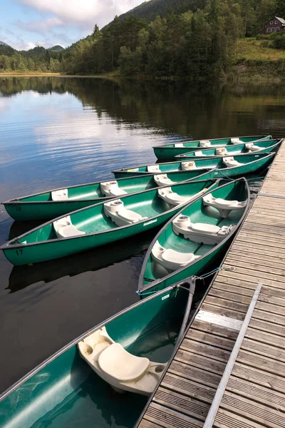 Canoe Plimbare Lacul Osoyro Din Norvegia — Fotografie, imagine de stoc