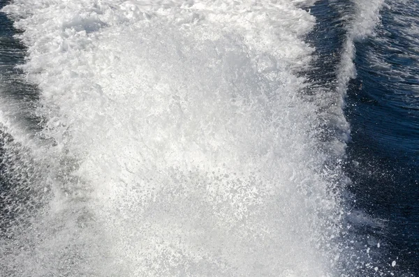Speedboat wake — Stock Photo, Image