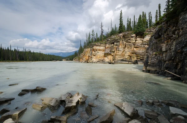 Athabasca rzeki — Zdjęcie stockowe