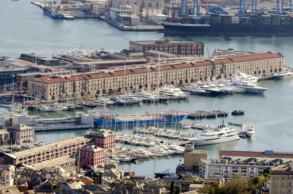 Ciudad del puerto de Génova — Foto de Stock