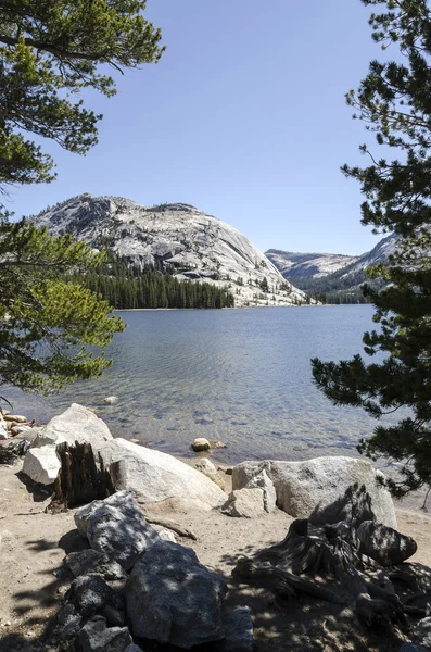 Lago Tenaya — Foto de Stock