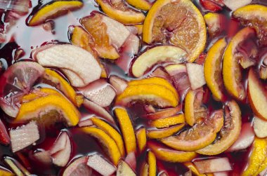 Sangria kırmızı şarapla