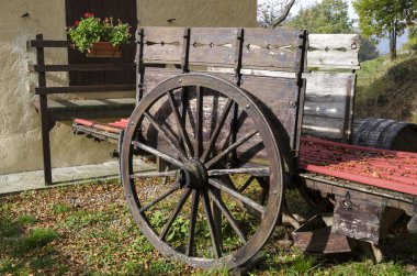 ahşap tekerlekli araba