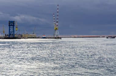 Port Cenova Vinçler