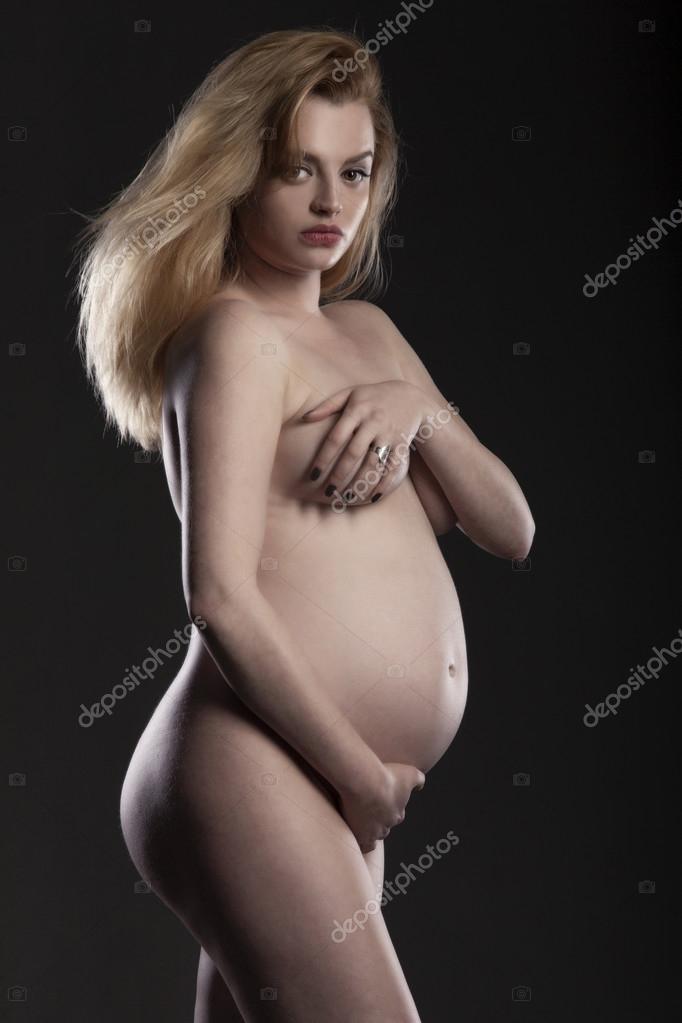 682px x 1023px - Nacked pregnant woman Stock Photo by Â©NikiLitov 112416470
