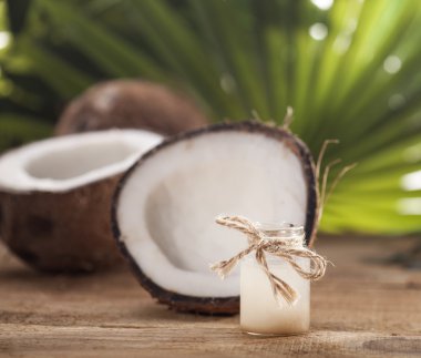 Hindistan cevizi esans