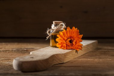 Kadife çiçeği esans