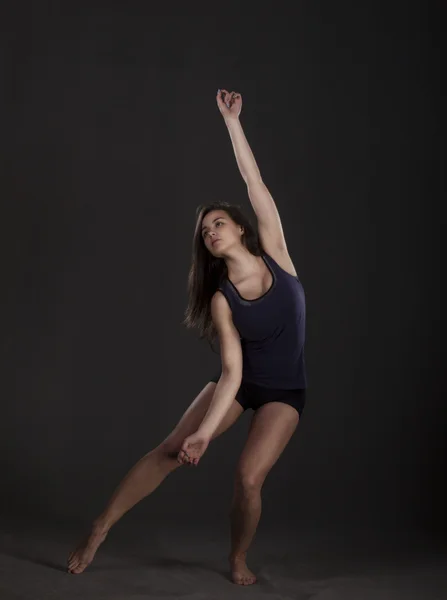 Young beautiful dancer — Stock Photo, Image