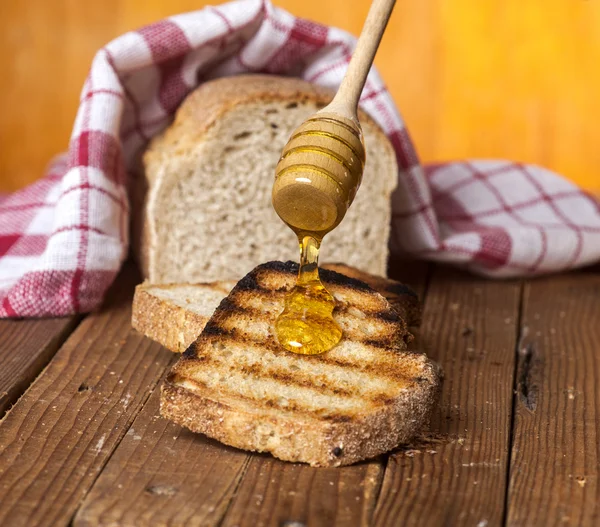 面包和蜂蜜 — 图库照片
