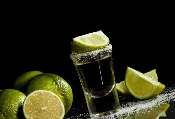 Tequila tiro —  Fotos de Stock