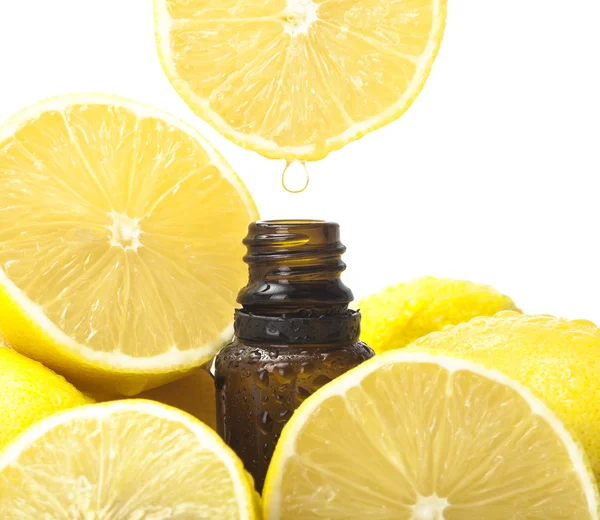 Lemon essential oil — Stock Photo, Image