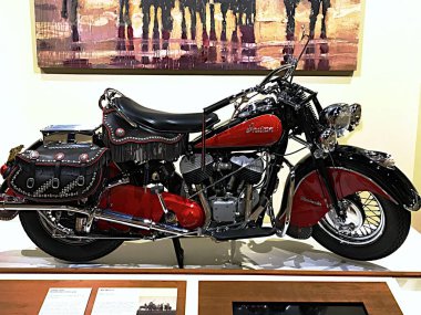 Müzede sergilenen motosiklet