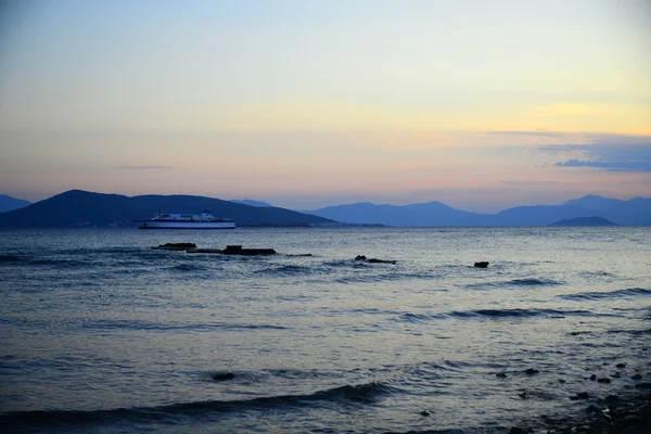 Puesta de sol en la isla de Aigina Grecia — Foto de Stock
