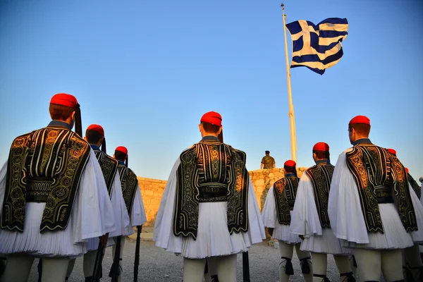 Yunan Cumhurbaşkanı Muhafızlar geleneksel üniformalı