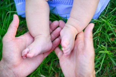 Bebek bacaklar ve memnun etmektedir