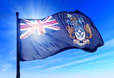 Tristan da Cunha bayrağı rüzgarda dalgalanıyor