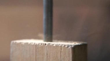 Matkap ucu ahşap kısma dahil.