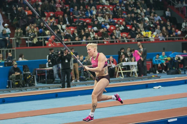 Donezk, Ukraine - 15. Februar: martina strutz - die deutsche Stabhochspringerin — Stockfoto