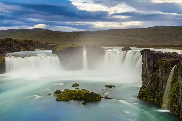 Nádherný vodopád Godafoss na Islandu — Stock fotografie