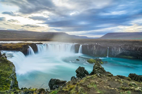 Izland a csodálatos Godafoss-vízesés — Stock Fotó