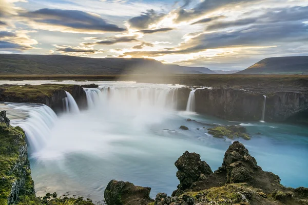 아이슬란드에서 놀라운 Godafoss 폭포 — 스톡 사진