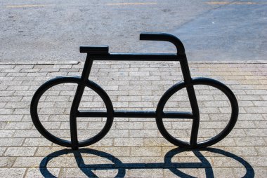 Bisiklet heykel sokak